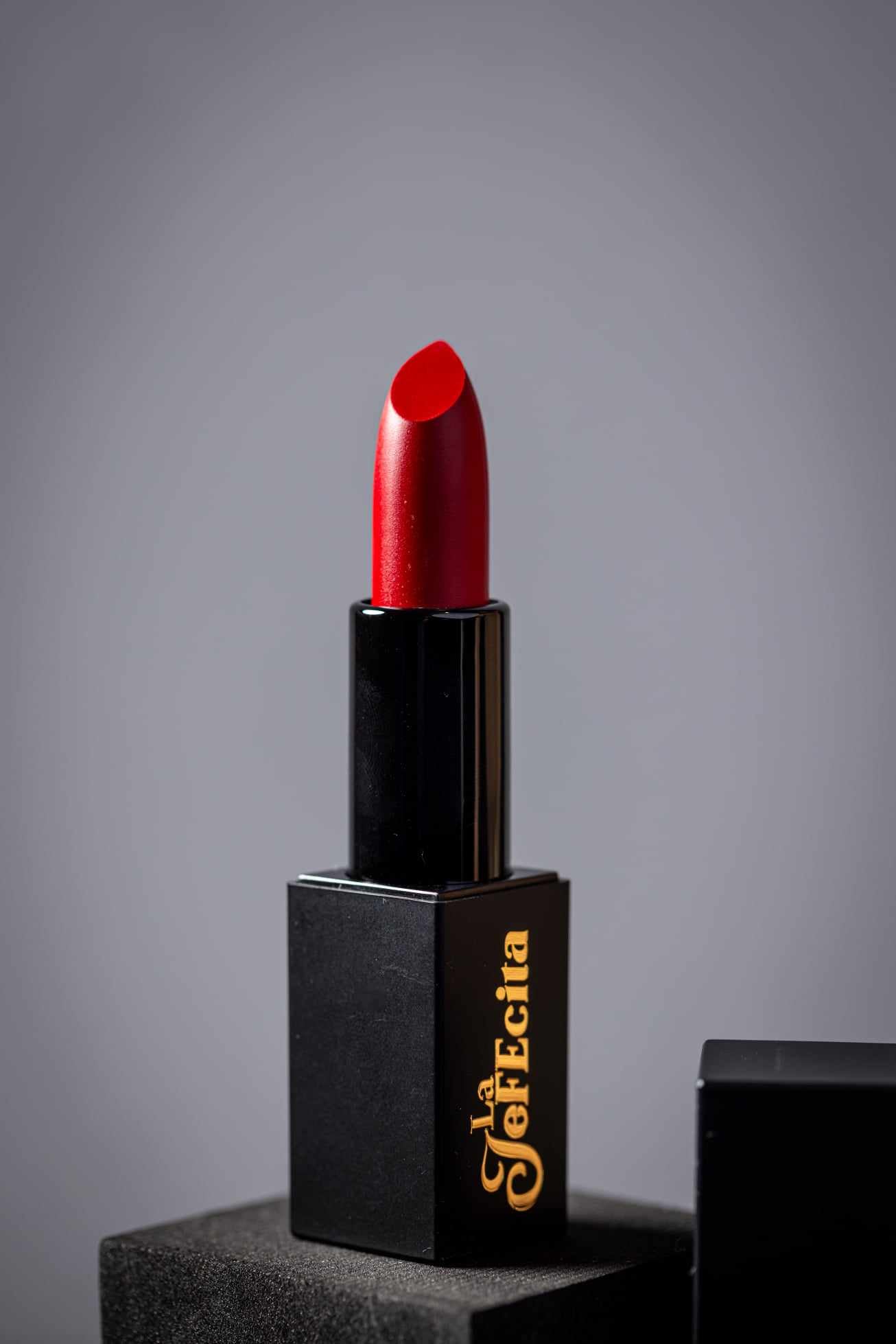 LIPSTICK: RICH WOMAN