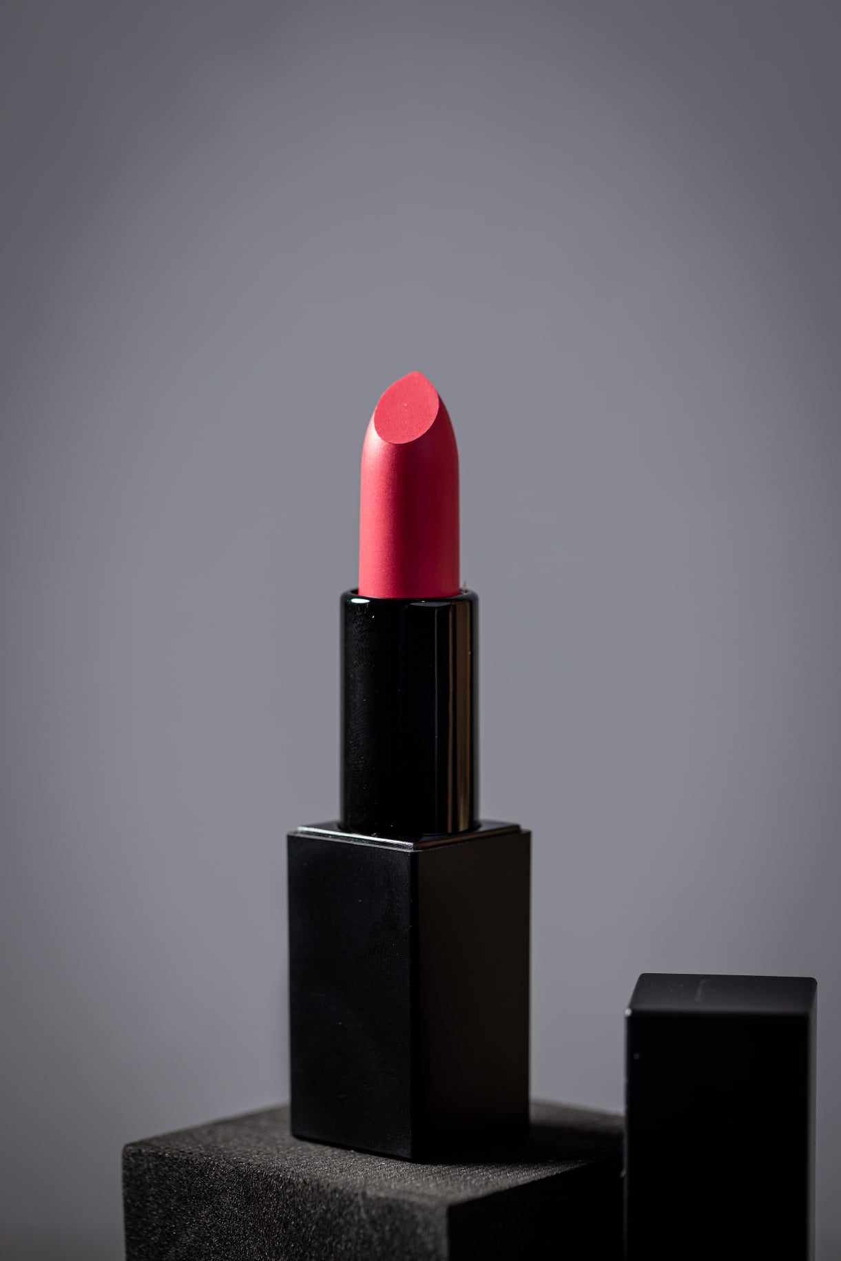 LIPSTICK: BADDIE ALERT
