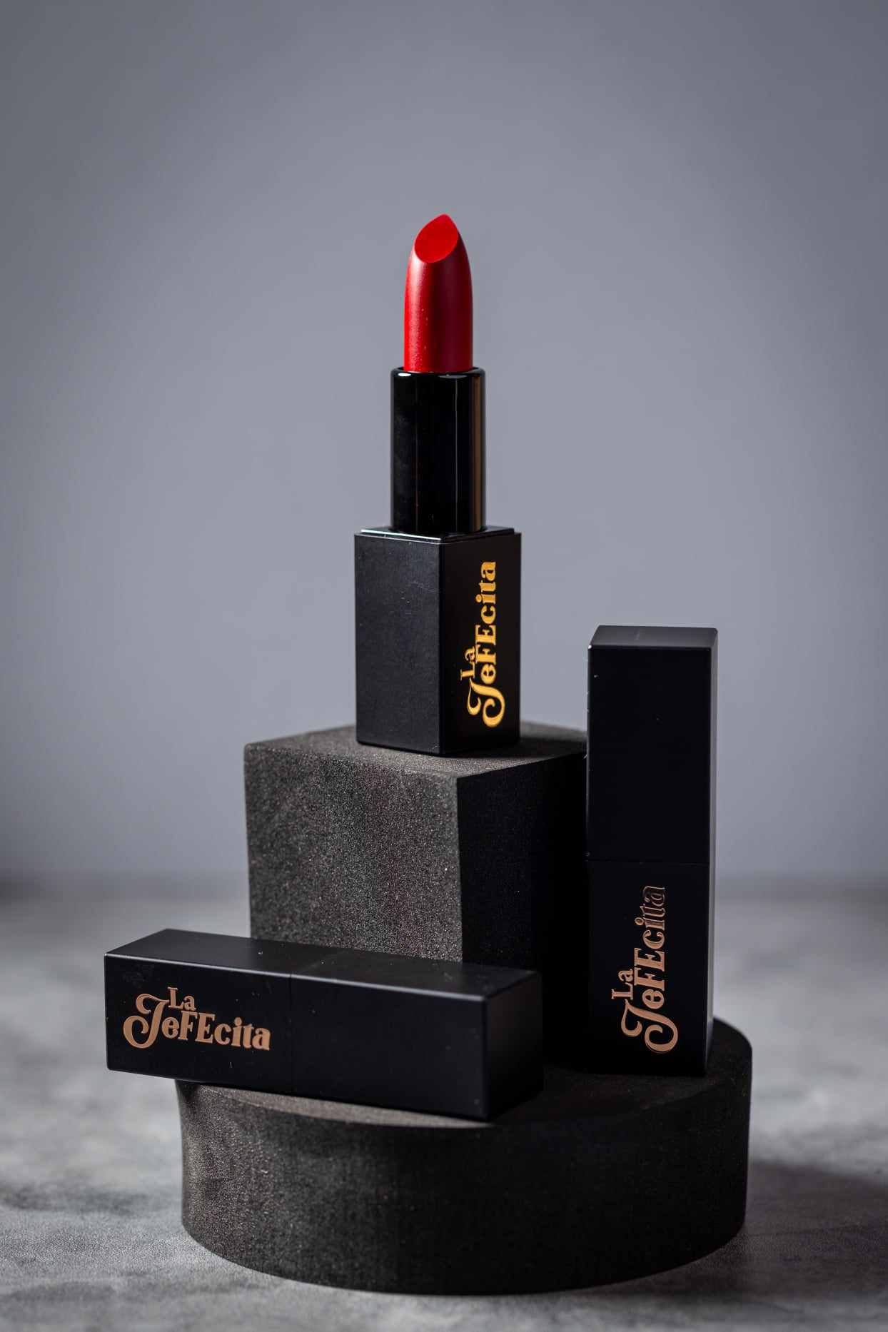 LIPSTICK: RICH WOMAN