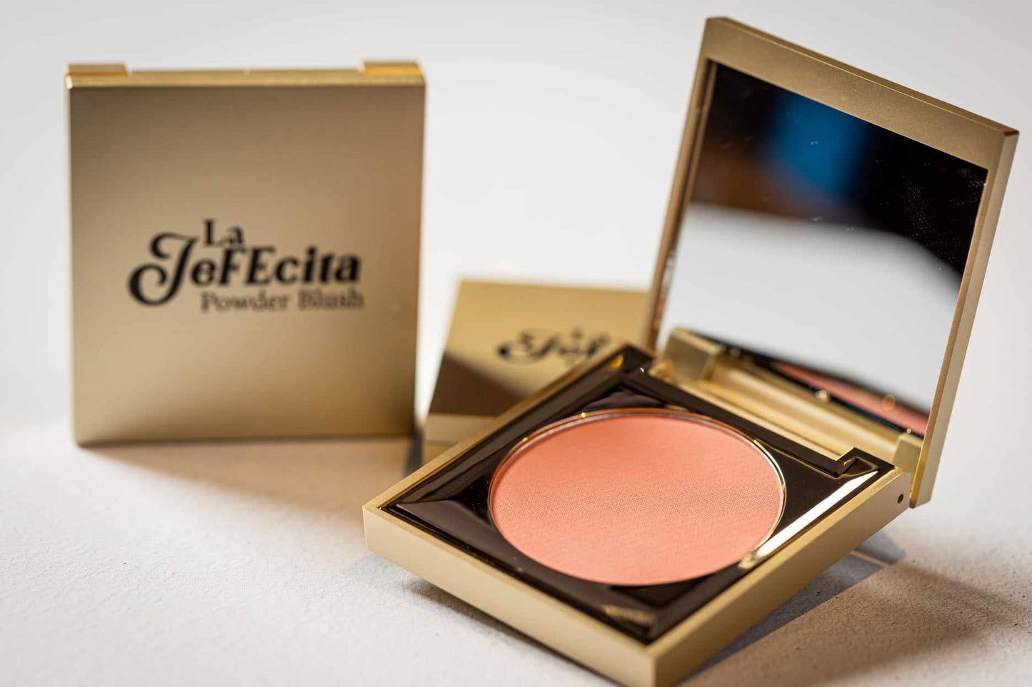 POWDER BLUSH: DRIVEN