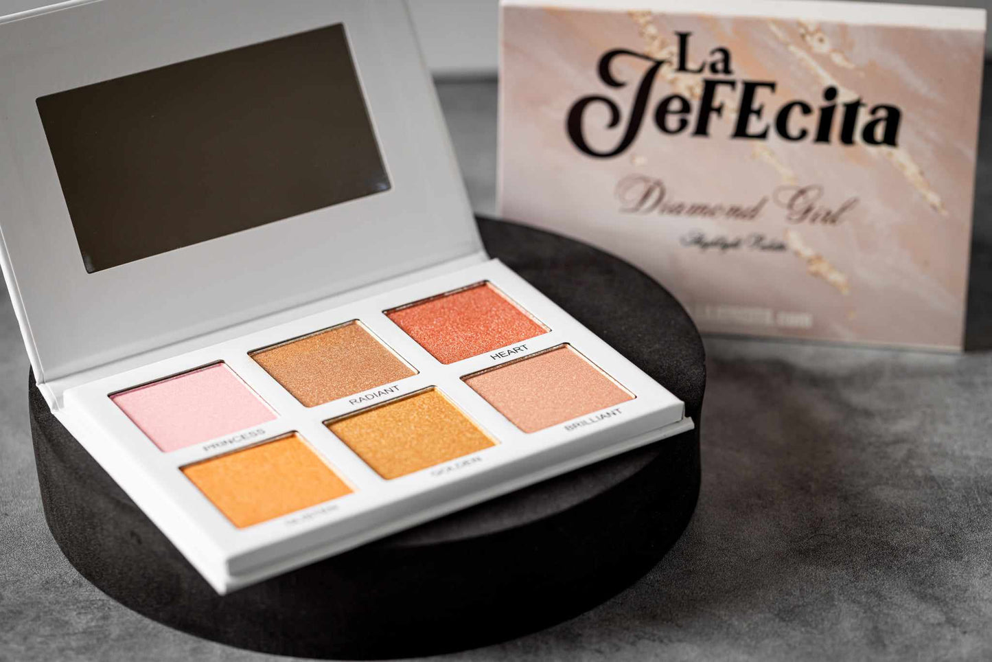 Diamond Girl highlight palette