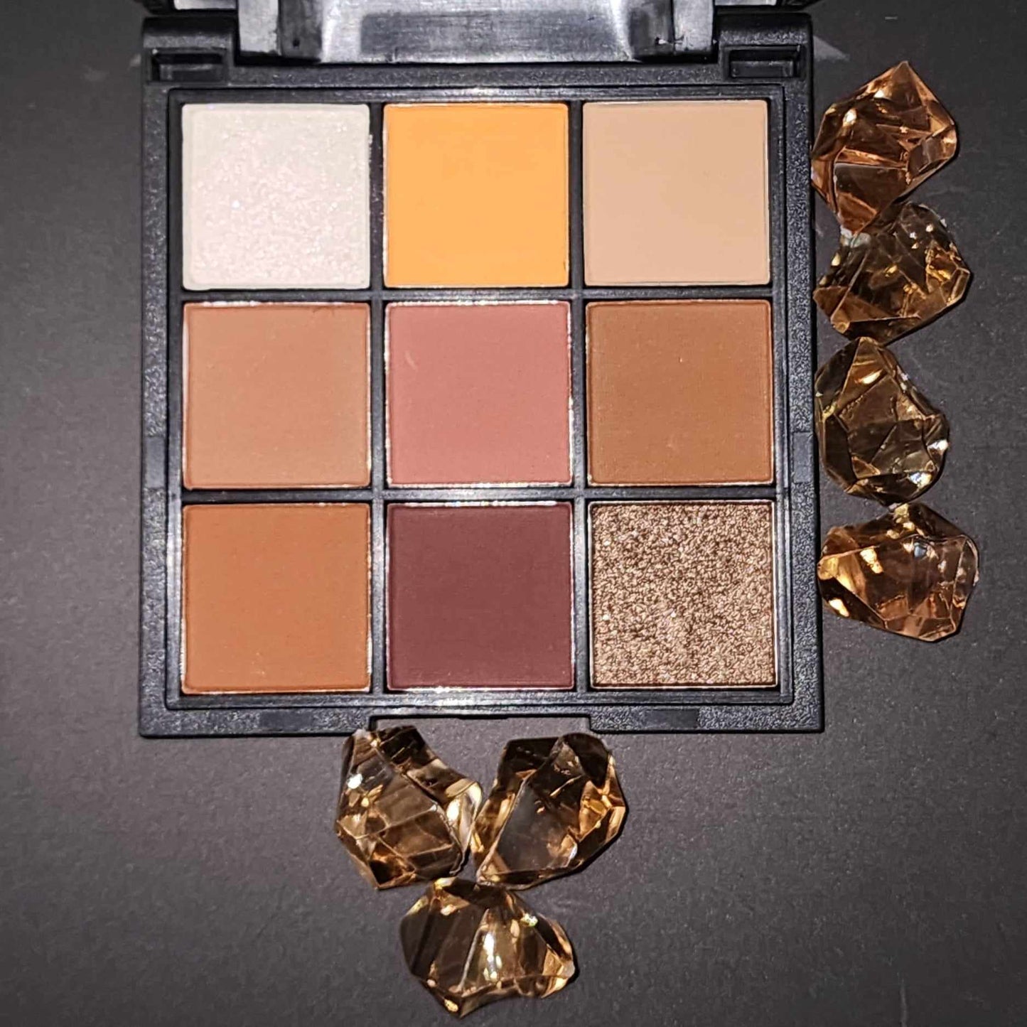 VOLUME I EYESHADOW PALETTE